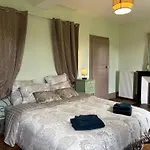 Maison Bourgeoise 1830 Avec Et Jeux, Animaux Acceptes - Fr-1-489-541 * Jaligny