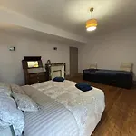 בית נופש Maison Bourgeoise 1830 Avec Et Jeux, Animaux Acceptes - Fr-1-489-541 Jaligny