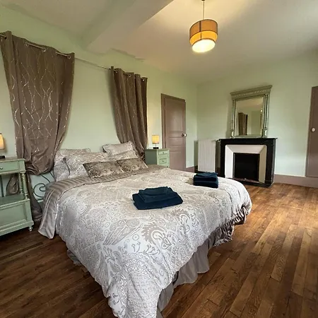 Holiday home Maison Bourgeoise De Charme Avec Spa, Parc Et Activites - Fr-1-489-541 *