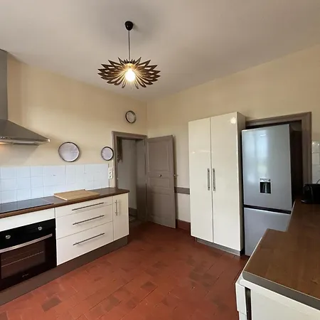 Country house Maison Bourgeoise 1830 Avec Et Jeux, Animaux Acceptes Jaligny