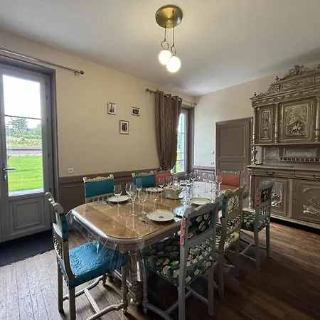 Maison Bourgeoise 1830 Avec Et Jeux, Animaux Acceptes